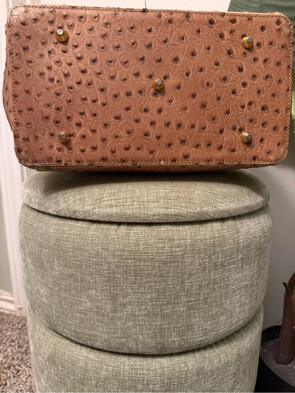 Pelle di Giada Made in Italy ostrich-textured/ostrich leather handbag